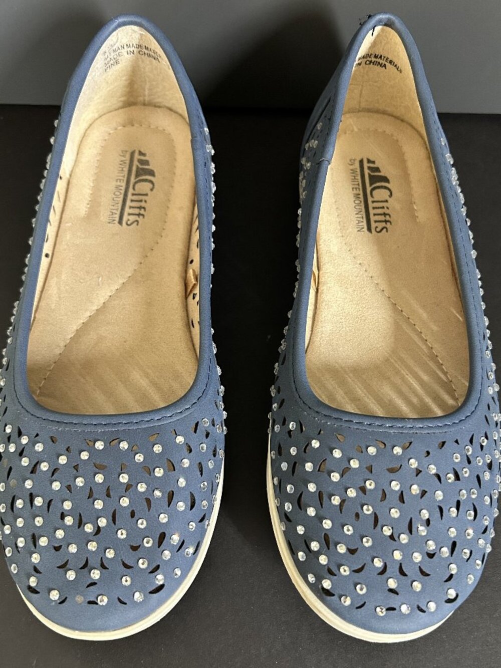 Cliffs by White Mountain Pie Blue Speckled Flats